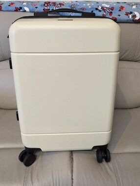 Calpak Hue Carry On Linen